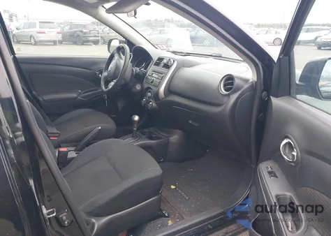 2013 Nissan Versa 1.6 Sv z USA, uszkodzony, nr VIN 3N1CN7AP9DL880940